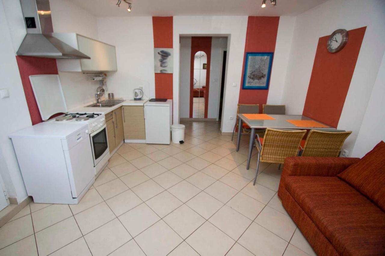 Apartman Mia I Toni Макарська Екстер'єр фото