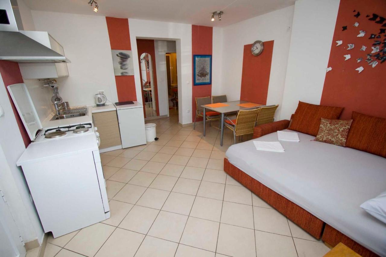 Apartman Mia I Toni Макарська Екстер'єр фото
